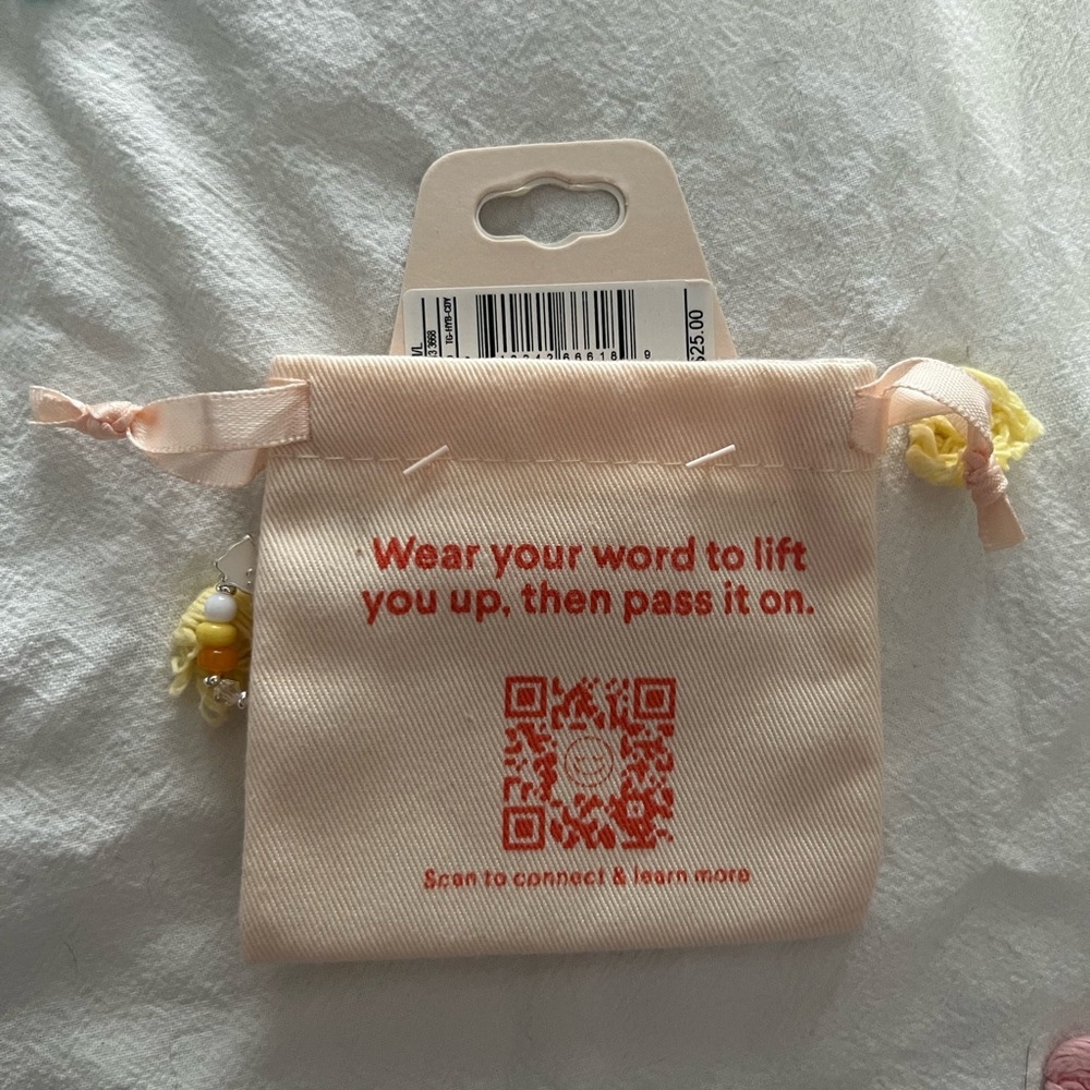 Little words project Halloween hey boo ghost candy corn bracelet M/L - Picture 2 of 2